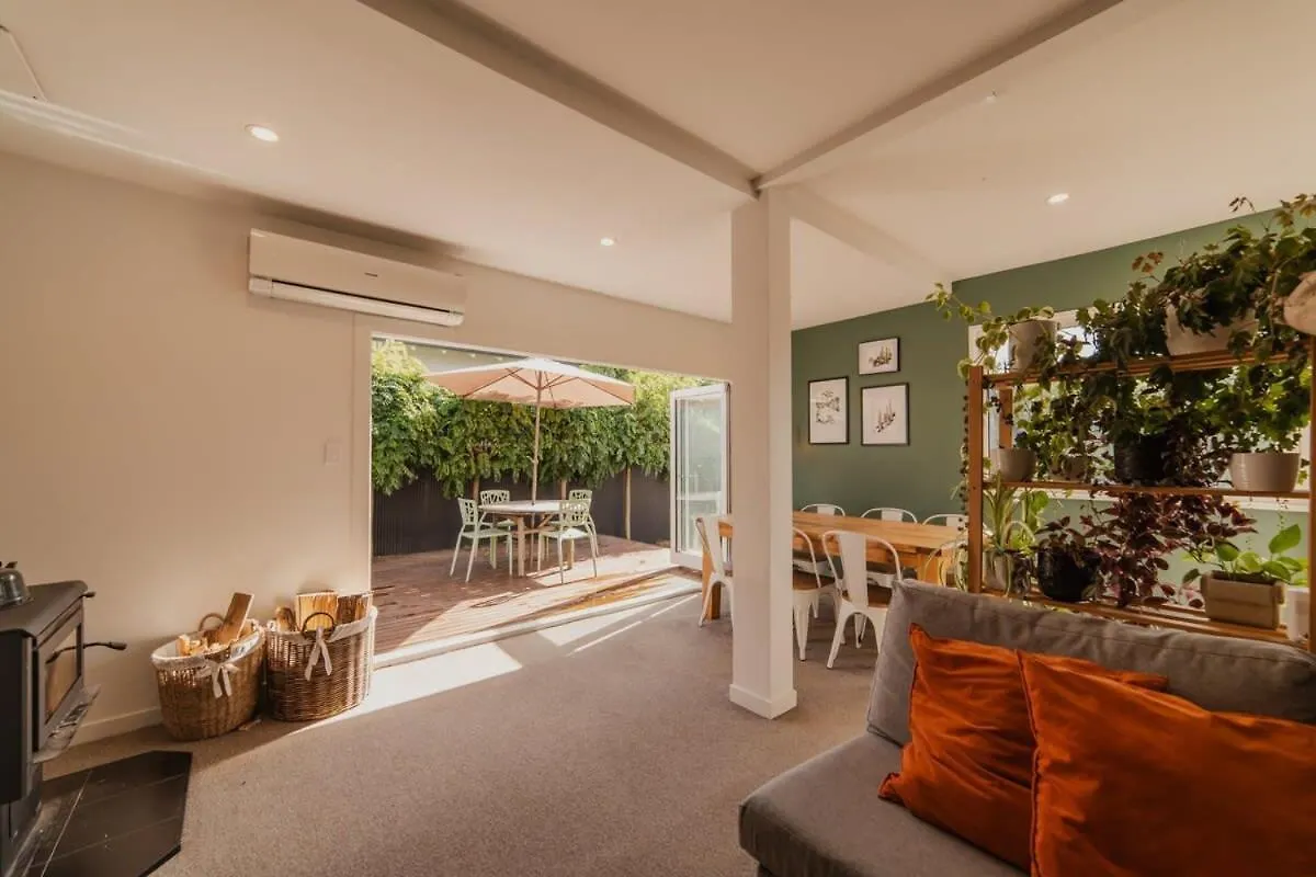 Holiday home Somerfield Statement - Bold 3Br House On Barrington Christchurch