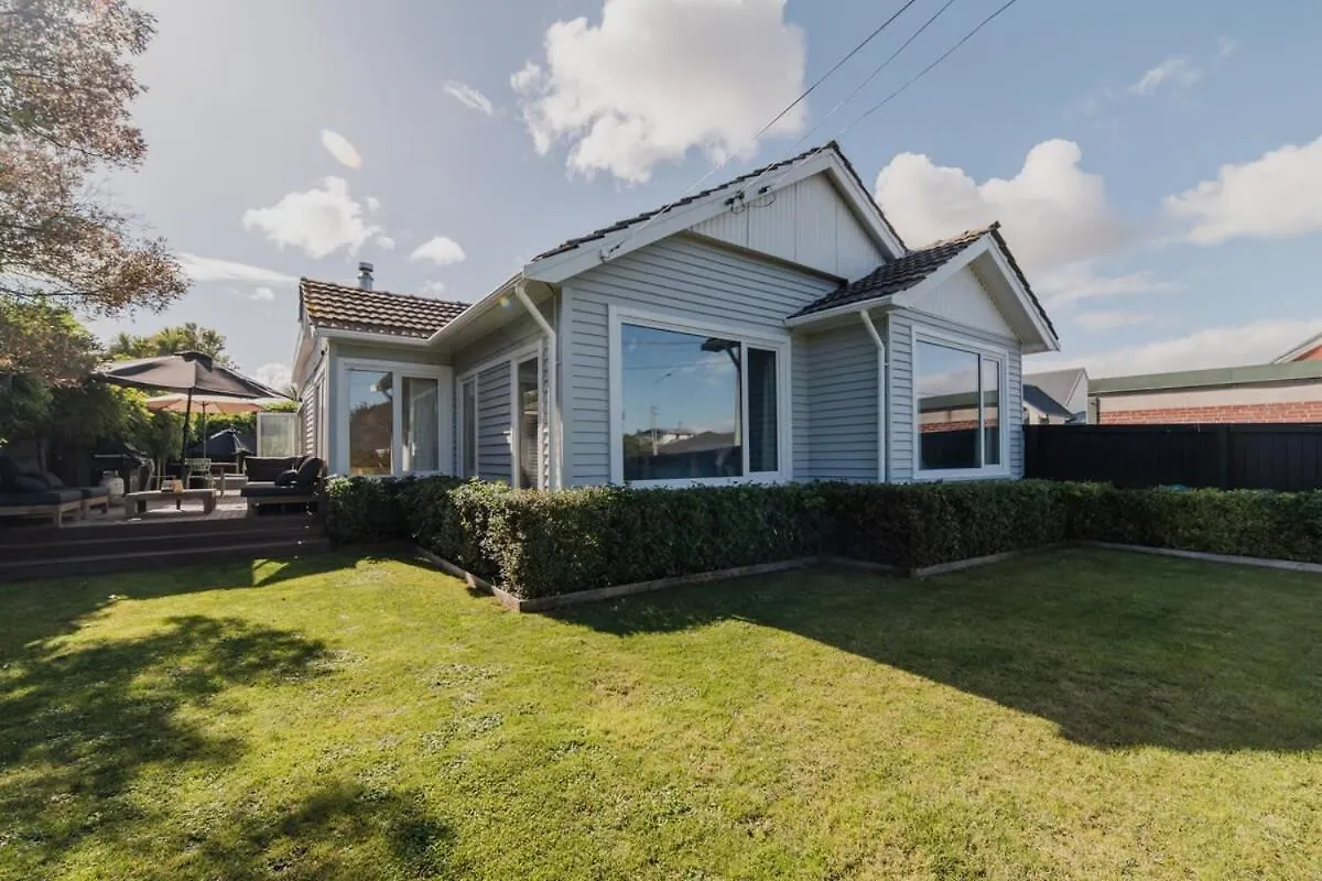 Somerfield Statement - Bold 3Br House On Barrington Christchurch 0*,  New Zealand