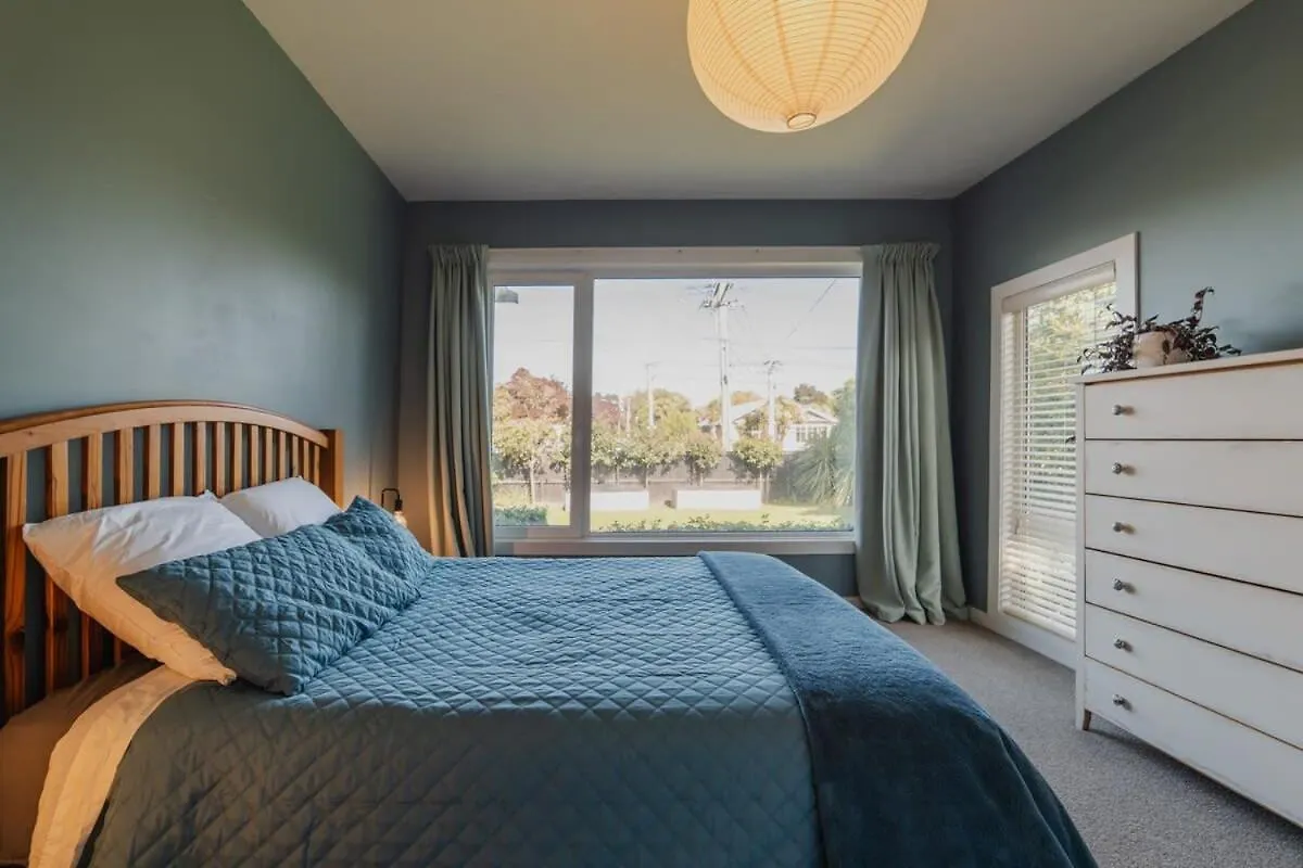 Somerfield Statement - Bold 3Br House On Barrington Christchurch 0*,  New Zealand